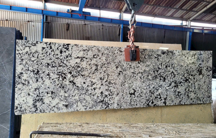 Đá Hoa Cương Bình Tân – Cung Cấp & Thi Công Trực Tiếp Từ Kho Đá Hoa Cương Quốc Duy Sài Gòn