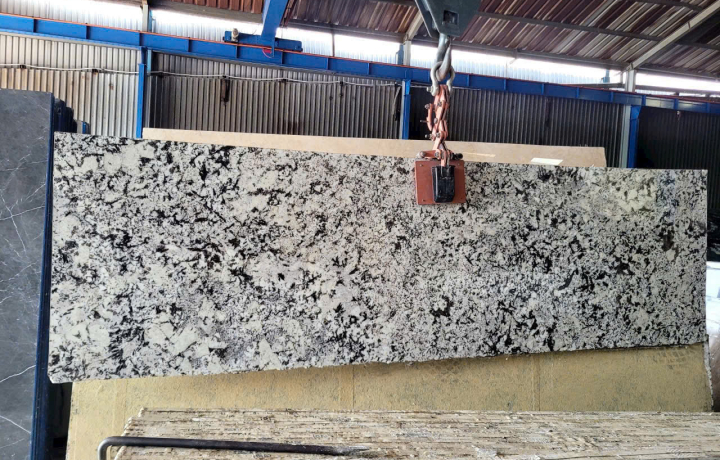 Các dịch vụ theo yêu cầu về đá