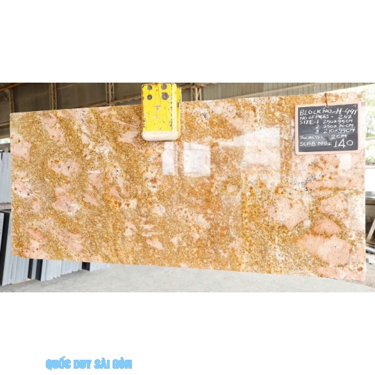 Đá hoa cương Vàng Hoàng Gia (Royal Gold Granite)